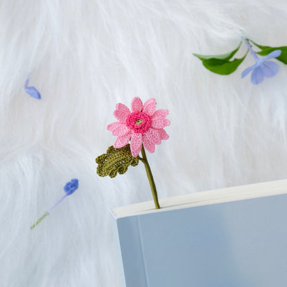 Bookmark - handmade micro crochet